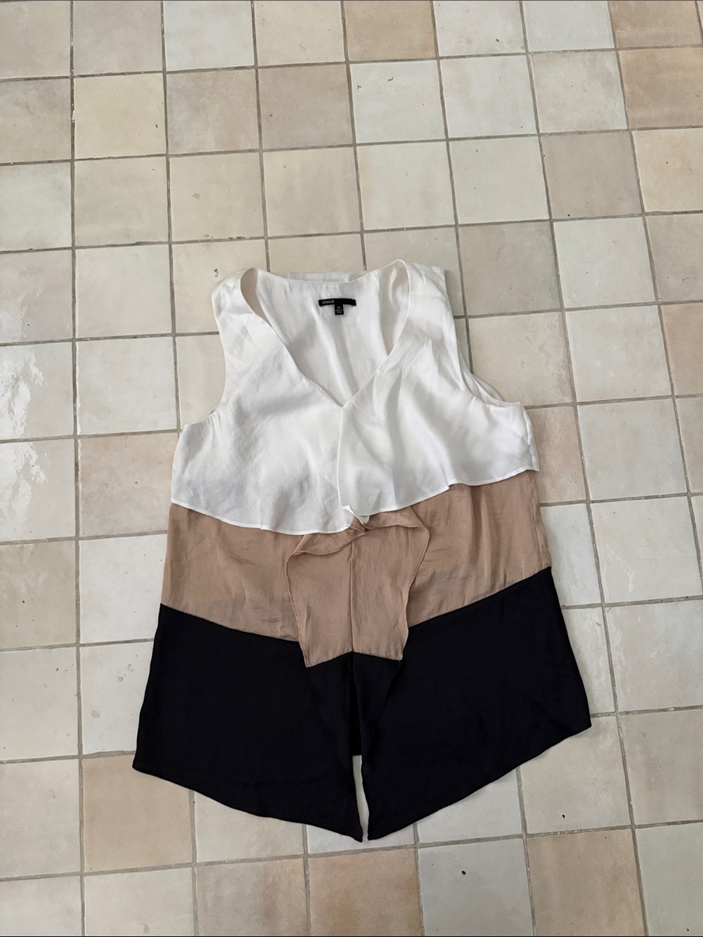 Colorblock V-Neck Sleeveless Blouse - White, Tan & Black